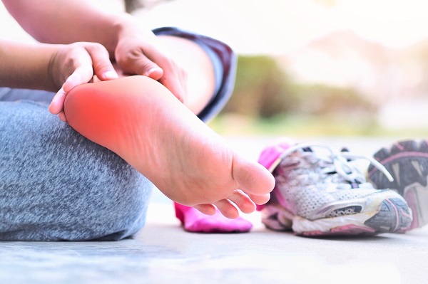 Heel,Pain,And,Foot,(plantar,Fasciitis).,Caused,By,Exercise,Or