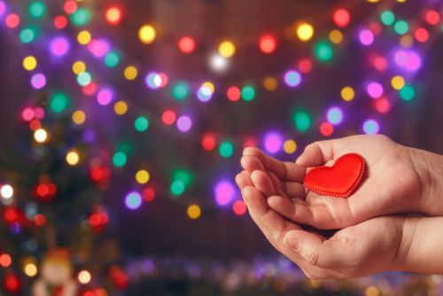 The Health Benefits of Giving and Donating During the Holiday Season